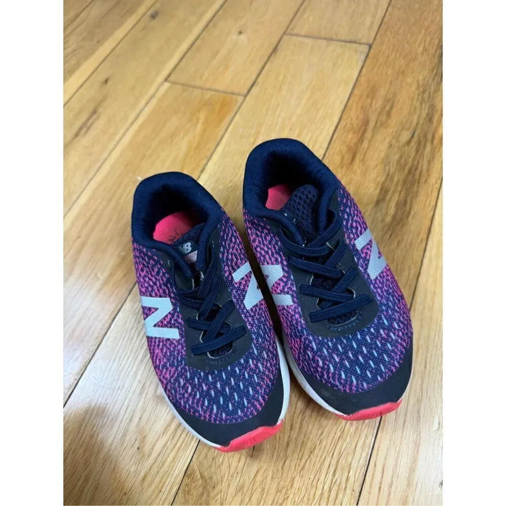 New Balance Girls Fresh Foam Shoes Size 7.5